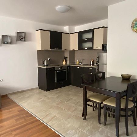 Apartments Dione Pomorie Bagian luar foto
