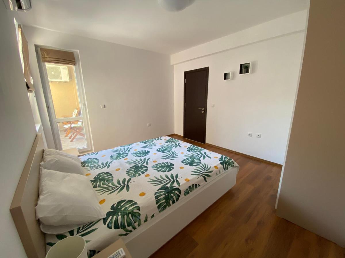 Apartments Dione Pomorie Bagian luar foto