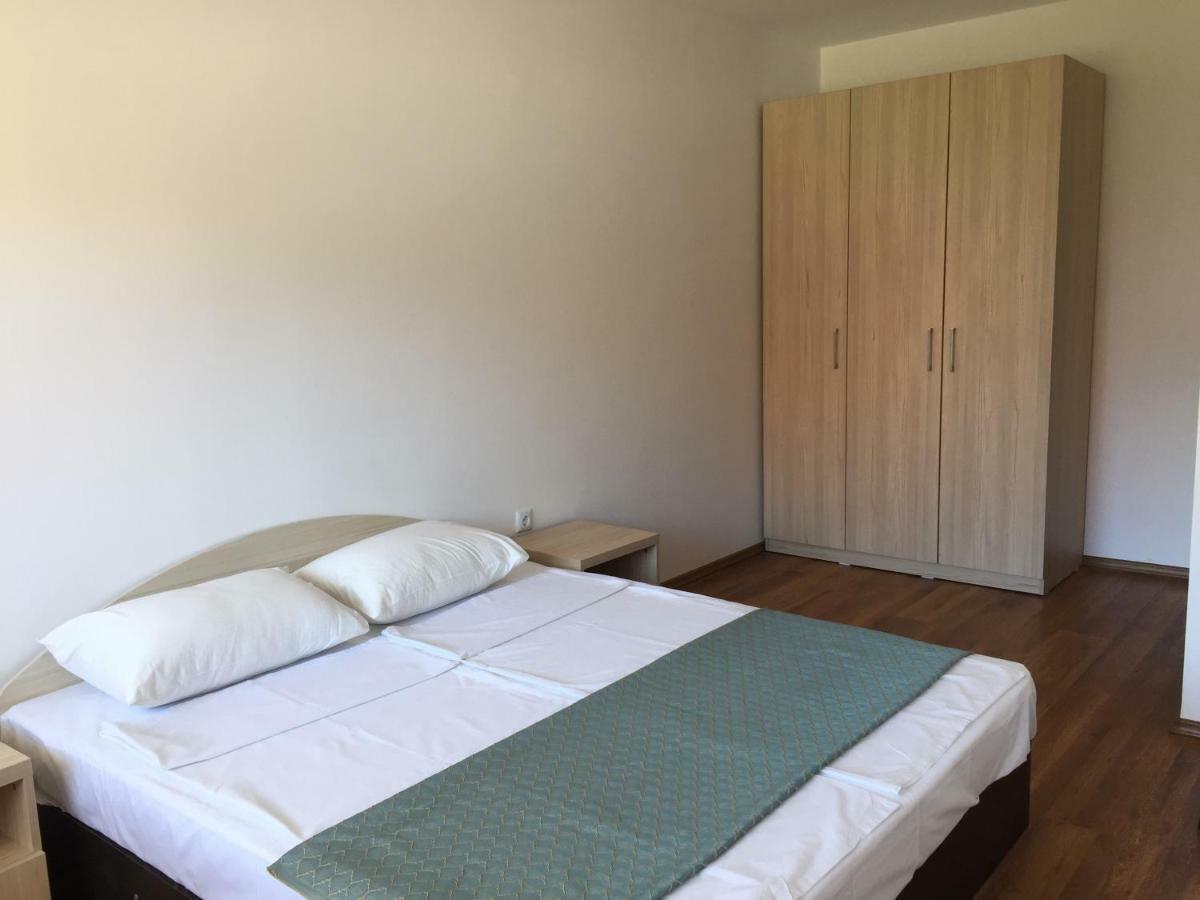 Apartments Dione Pomorie Bagian luar foto