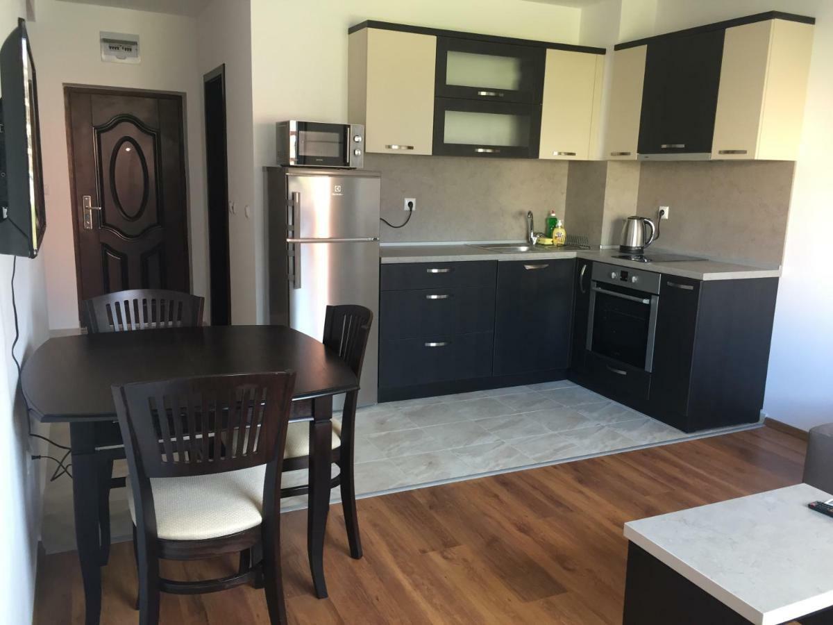 Apartments Dione Pomorie Bagian luar foto