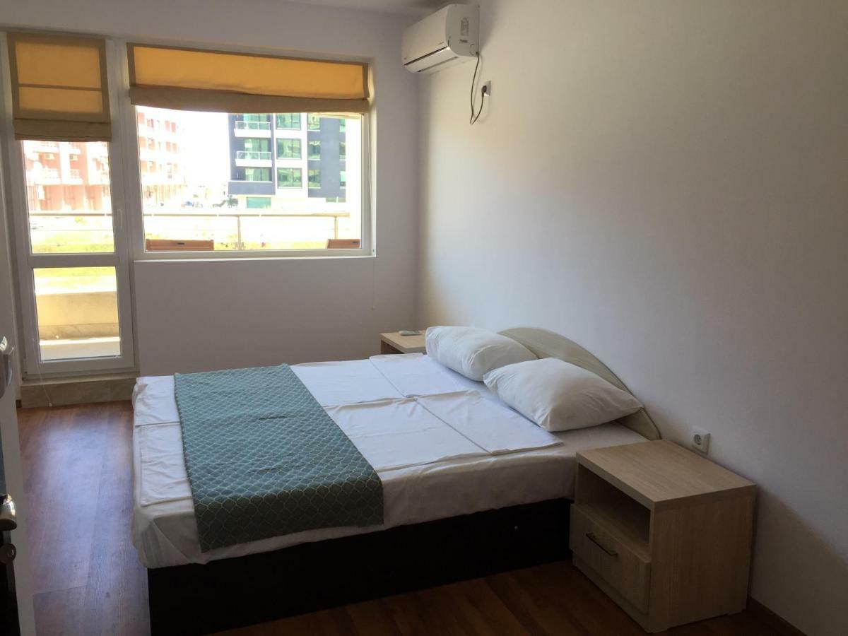 Apartments Dione Pomorie Bagian luar foto