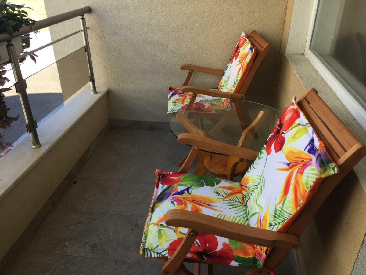 Apartments Dione Pomorie Bagian luar foto