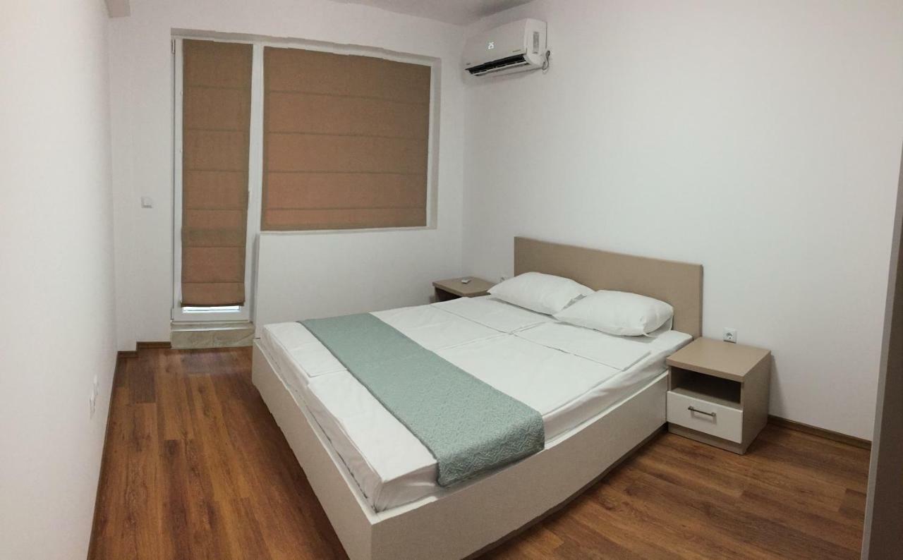 Apartments Dione Pomorie Bagian luar foto