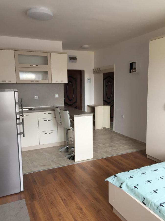Apartments Dione Pomorie Bagian luar foto